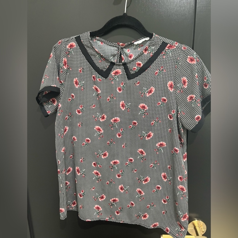 Elegant Black and Red Floral Women's Blouse